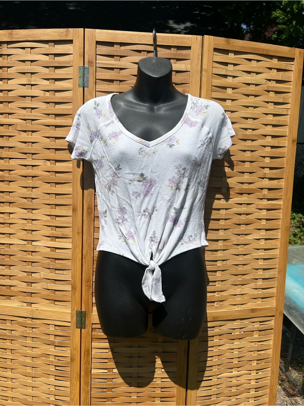 🐾2/$8- Pink Rose White Floral Tie-Front Crop Top with Lavender Print